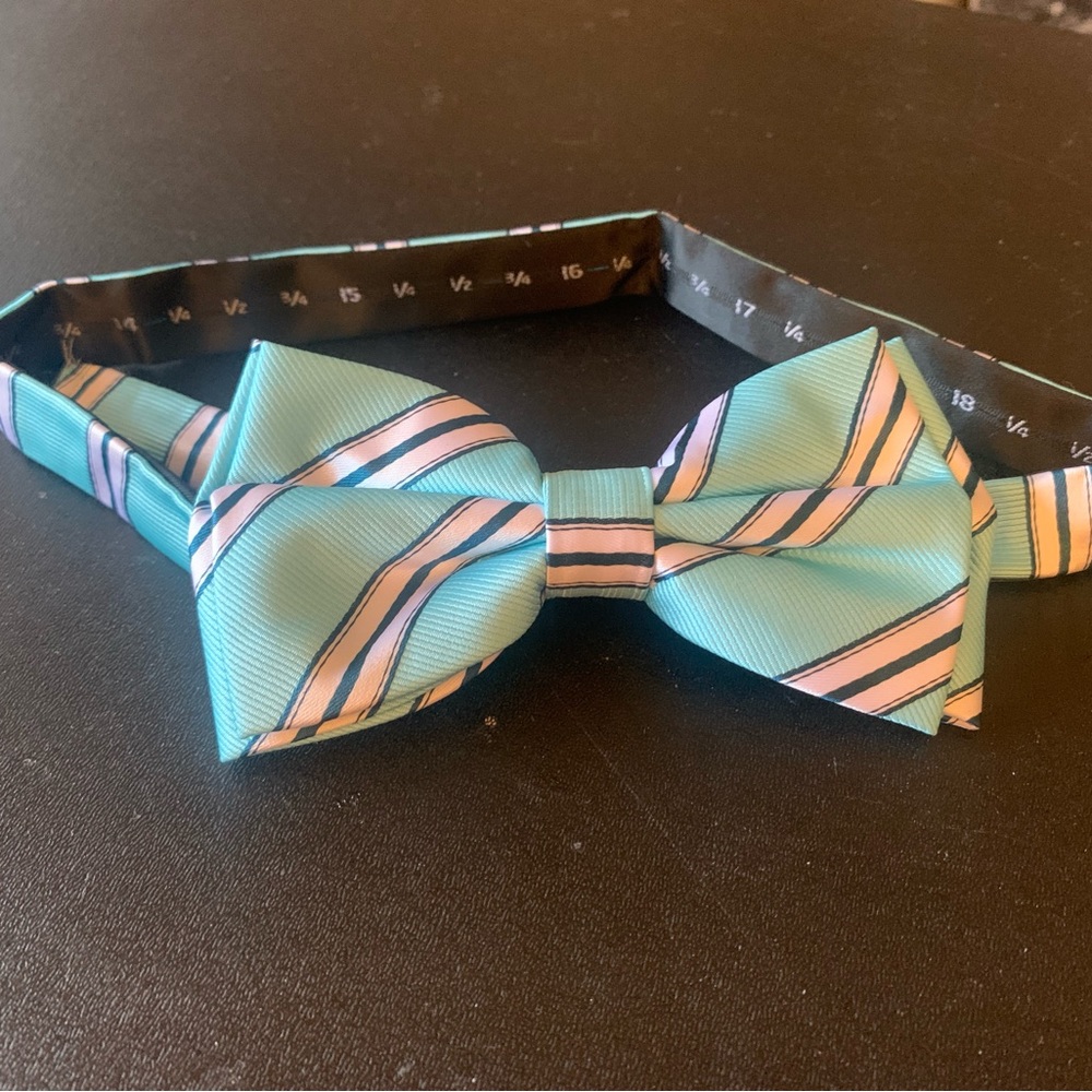 TwentyDollar Bow Tie